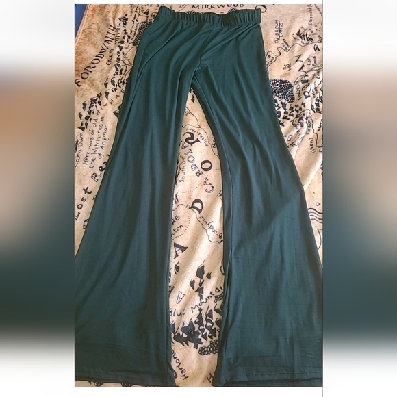 NWT Crown Of Hearts Girls Size XL Green Soft Pull-On Pants Stitch Fix - Picture 1 of 8